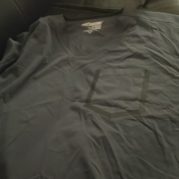 Greys Anatomy scrub Top - Picture 4 of 5